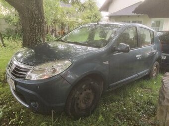 DACIA SANDERO 2011