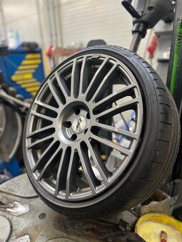 Alu kola 5x112 R20 letní pneu 235/35/20