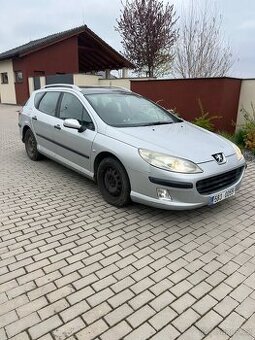 PEUGEOT 407