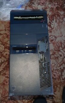 Lenovo Thinkstation M83 mATX skrin - 1