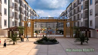 Luxusní apartmán 2+kk s balkonem v Grand Rock Resort, Hurgha