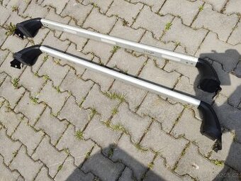 Nissan Qashqai střešní nosiče příčníky zahrádka