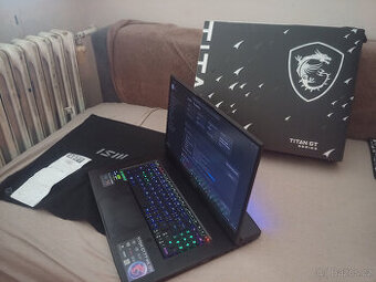 MSI Titan GT77HX 13VH