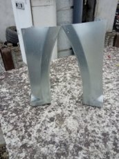 Prodám spodní část blatníku golf4