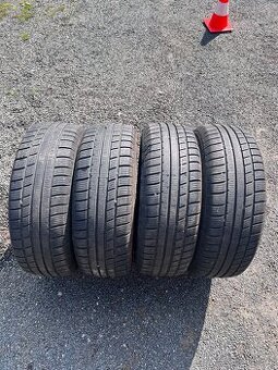 Zimní 215/65 R16 TOMKET 6-7mm