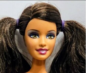 Barbie Swappin s náhradní vyměnitelnou hlavičkou