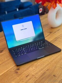 Macbook Pro M4 512 GB