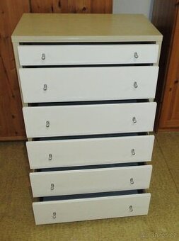 Šuplíková komoda - IKEA - Výborný stav