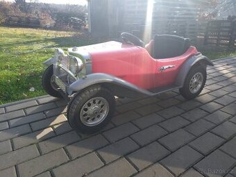 Dětské elektrické autíčko