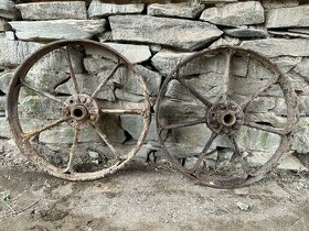 kola ze zemědělského stroje