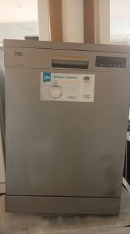 Myčka na nádobí Beko