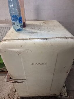 Lednička retro ElektroSvit