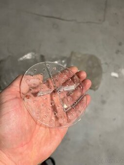 Plastový křížek pod dlažbu - průhledný