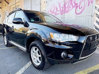 MITSUBISHI OUTLANDER 2.2DiD 4x4 7MÍST AUTOMAT PO SERVISU