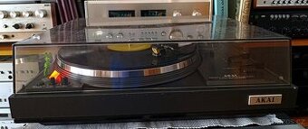 Gramofon AKAI AP-206 C