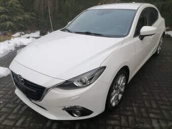 Mazda 3 2.0i 88kw Sport 72000km HeadUpBoseXenonVyhřSed