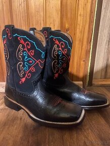 Westernové boty Ariat