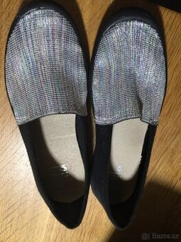 Balerinky - tenisky stříbrné vel. 33
