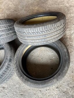 Pneu 2rozměry letní R19