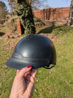 Jezdecká helma vel. S Fouganza