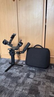 DJI Ronin RS 4 Pro - top stav