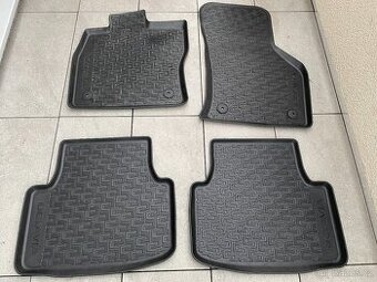 Gumové koberce do vozu Škoda Octavia 3
