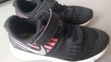 Tenisky Nike růžovo černé v. 28,5 cm