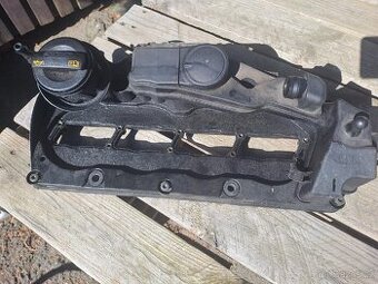 Passat B6 2.0 TDI 81kw - víko ventilů 03L 103 469