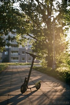 Prodám elektrickou koloběžku značky Inmotion