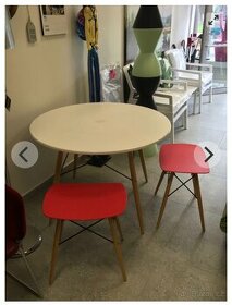 Stůl designový + 4 židle - 1