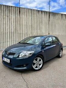 Toyota Auris 2.2 D-cat 130kw