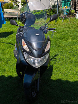 Prodám skútr Suzuki Burgman 125