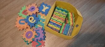 Pěnové puzzle kostky 67 kusů