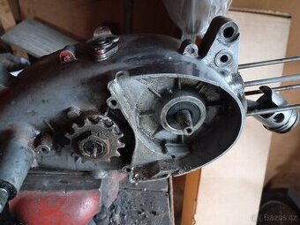 Motor Jawa 05