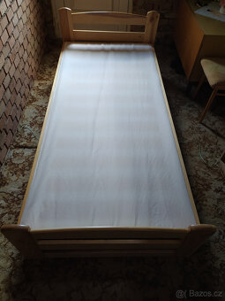 Postel 90x200 z masivu