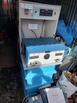 Galvanizační, pokovovací lázeň.....elektroforming.