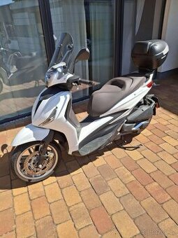 Piaggio Beverly 300