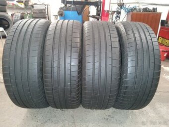 Sada letních pneu 235/55/19.Goodyear.
