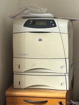 Laserová tiskárna tiskárnu  je HP 4250 dtn ZA ODVOZ