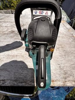 Motorová pila Makita