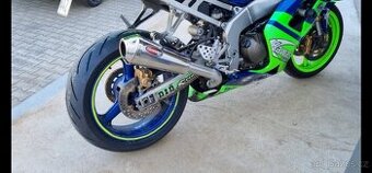 výfuk na motorku KAWASAKI ninja zx6r r. 2003