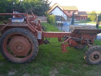 Traktor RS 09, motor Zetor