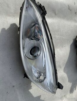 Mazda 5 CW, XENON levý přední světlomet