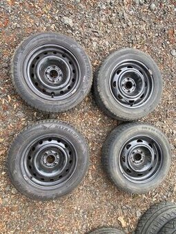 127. sada zimní pneu 185/65 r15 vč. disků 4x108mm