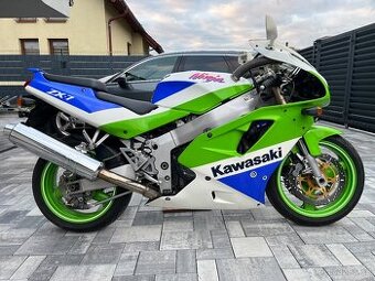 Kawasaki ZX-7 ZXR 750 J