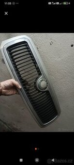 Přední maska škoda fabia barva 9102 stříbrná