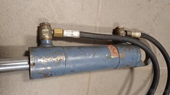 Hydraulické písty