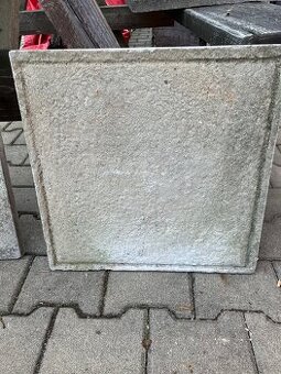 Betonová stříška 48x48