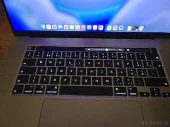Krásný MacBook 16"
