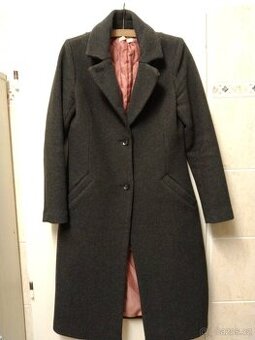 Camaïeu dámský zimní vlněný kabát velikost 36.